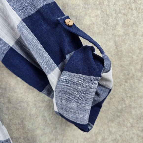 Blue & White Plaid Button-Up Shirt XL - Picture 4 of 8